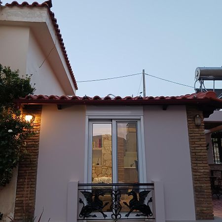 Boutique Eptalofos 15Min From Airport And Sea Leilighet Kouvarás Eksteriør bilde